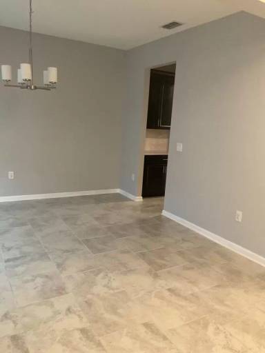 Main picture of 904 Carmillion Ct