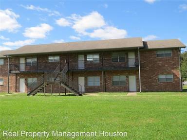 Main picture of 46623 Old Houston Hwy