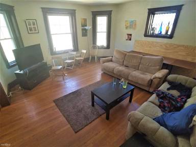Main picture of 1519 Beacon St