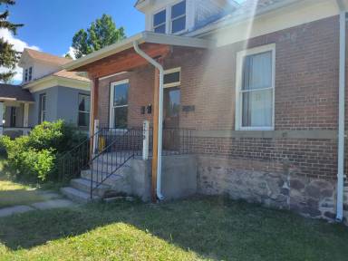 Main picture of 728 Monroe St