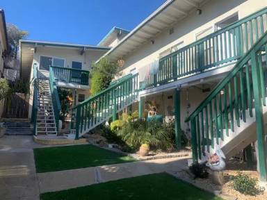 Main picture of 249 Laurel Street - B