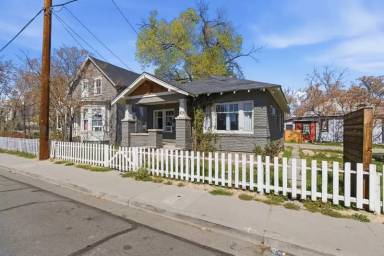 Main picture of 423 Mill St