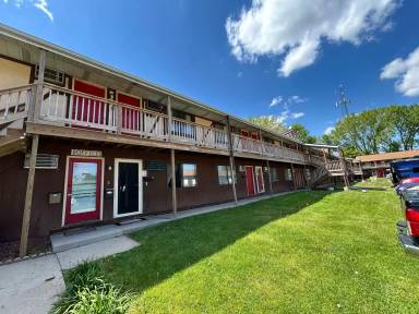 Main picture of 988 3rd St