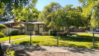 Main picture of 247 W 2nd Ave
