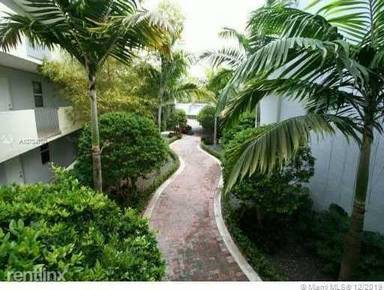 Main picture of PALMS OF PINECREST CONDO