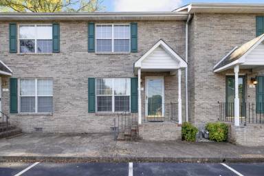 Main picture of 3115 W Walnut St