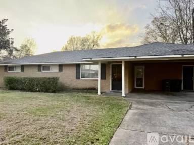 Main picture of 318 Wingate Dr