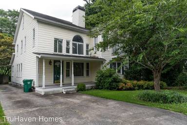 Main picture of 1207 Oglethorpe Ave NE