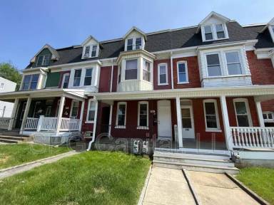 Main picture of 304 W Cottage Pl