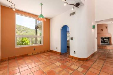 Main picture of 1743 E Deer Hollow Loop