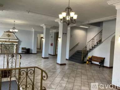Main picture of 3918 Beverly Blvd