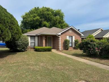 Main picture of 6861 Brownwood Ln