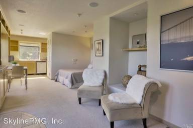 Main picture of 540 Sausalito Blvd