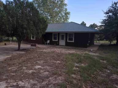 Main picture of 245 Pine Hill Loop