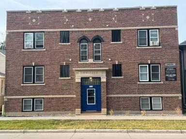 Main picture of 720 6th Ave N