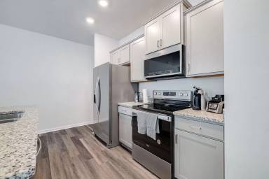 Main picture of 151 Holloway Hl