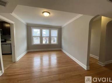 Main picture of 2425 N Tripp Ave