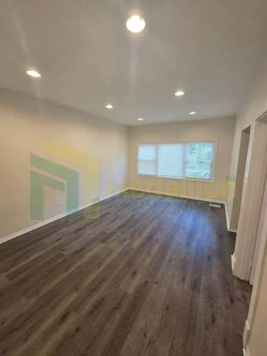 Main picture of 8231 S Saginaw Ave