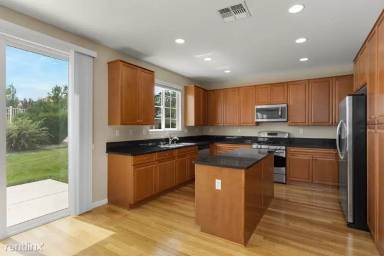 Main picture of 10788 Grayslake Dr