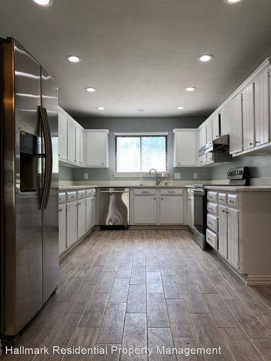 Main picture of 7210 Hickory Grove Dr