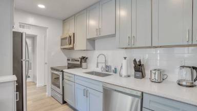 Main picture of 150 Harrison Ave