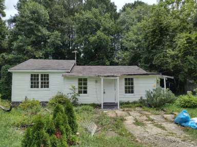 Main picture of 1357 Bobo Rd