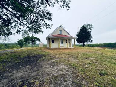 Main picture of 2269 McIver Ferry Rd