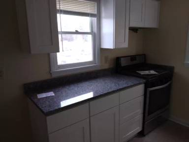 Main picture of 107 University Ave