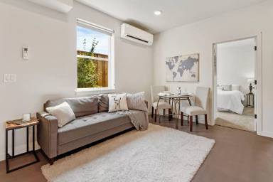 Main picture of 241 SE 80th Ave