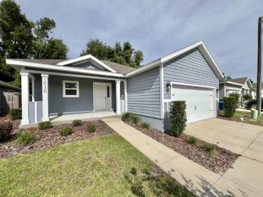Main picture of 1030 SW 251st Way