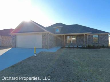 Main picture of 703 Woodplains Ave