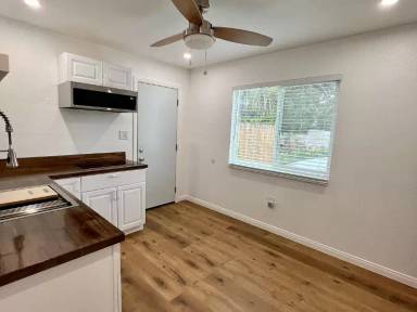 Main picture of 702 Beacon Dr