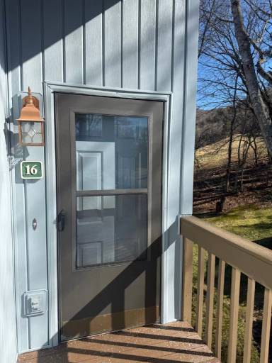 Main picture of 87 Willow Rd