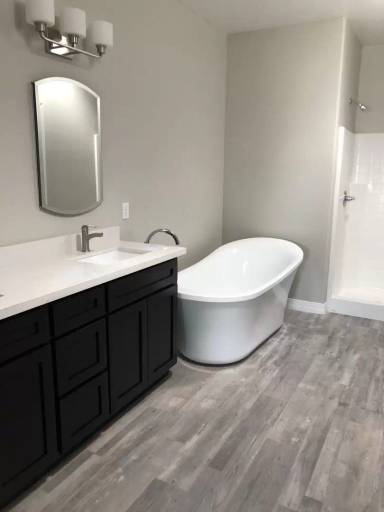 Main picture of 392 W Orchid St