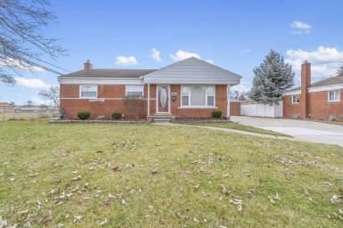 Main picture of 3761 Pinetree Ct