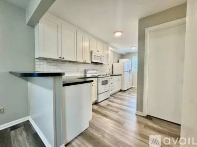 Main picture of 439 Forsythe Ave