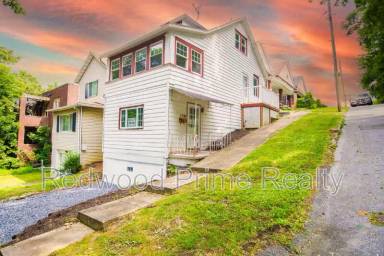 Main picture of 925 Coleman Ave