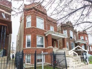 Main picture of 2829 N Rockwell St