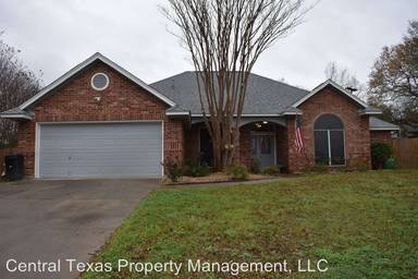 Main picture of 705 Bluebonnet Cir