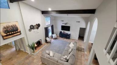 Main picture of 15403 Long Creek St