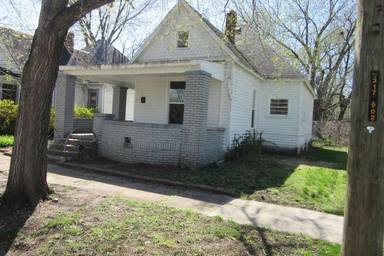 Main picture of 1126 N 6th 1/2 St