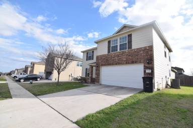 Main picture of 308 E Orion Dr