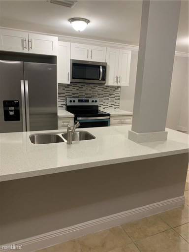 Main picture of Live Oaks Condo