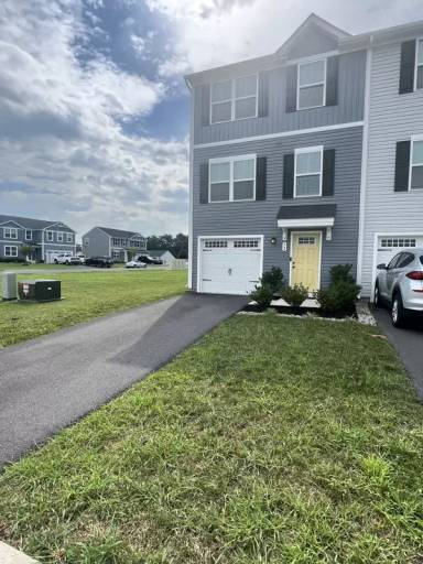 Main picture of 52 Shubunkin Rd