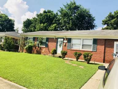 Main picture of 520 Anniston Dr