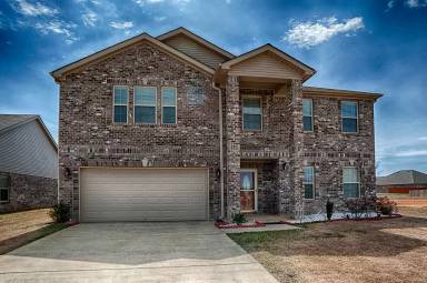 Main picture of 2507 First Hill Cir SW