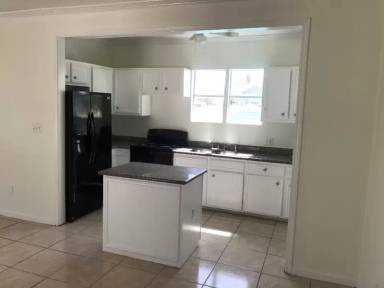 Main picture of 5802 Avenue R