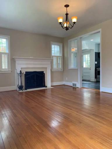 Main picture of 3017 Mayview Rd