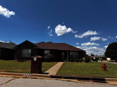 Main picture of 3701 Windgate East Rd