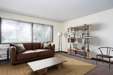 Main picture of 2636 Fremont Ave S